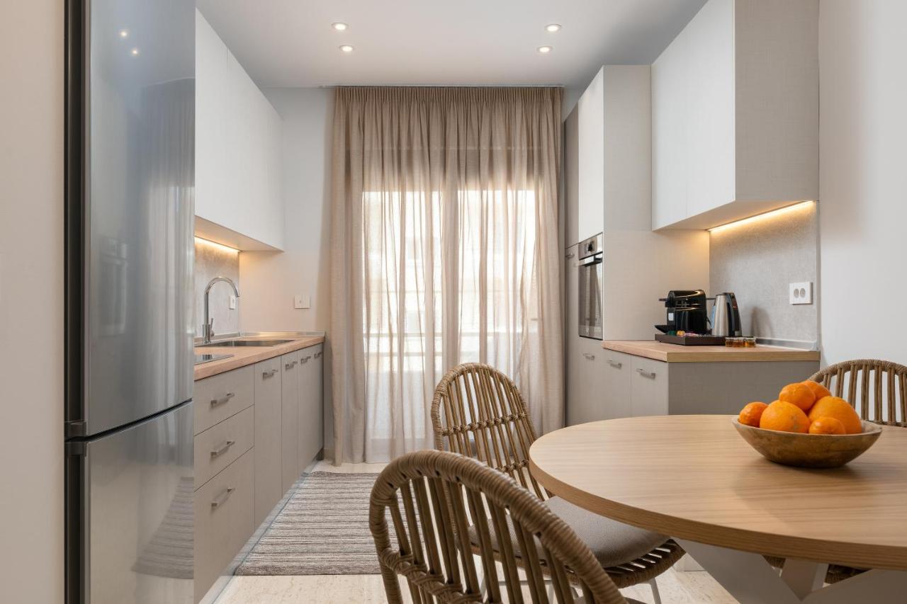 Stylish Rhodes With Prime Location - L & C Escape Apartment